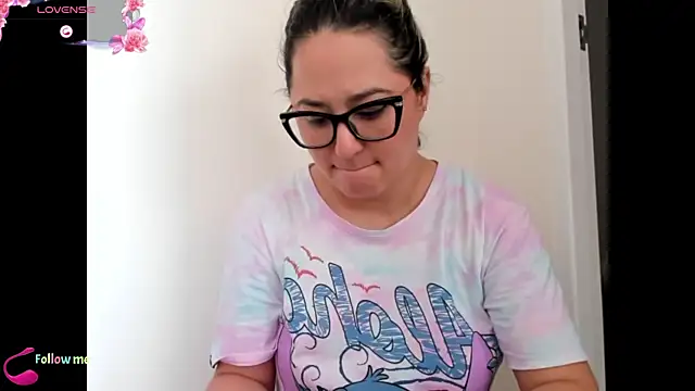 Shaday sm1th online show from March 2026 02:33:01 PM