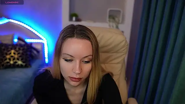 Kris Jeyli online show from March 2025 08:37:02 PM