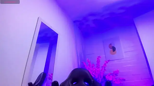 Ayliinn  online show from March 2026 02:02:01 AM