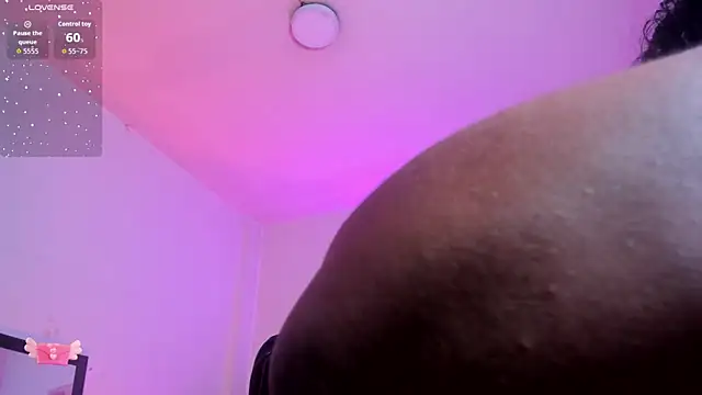 Ayliinn  online show from November 2025 05:30:02 AM