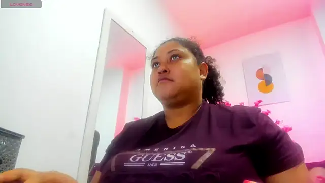 Ayliinn  online show from May 2026 12:39:02 AM