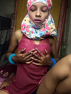 Cutesoma01 online show from February 2026 04:08:01 PM