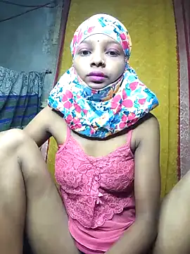 Cutesoma01 online show from May 2026 10:46:01 PM