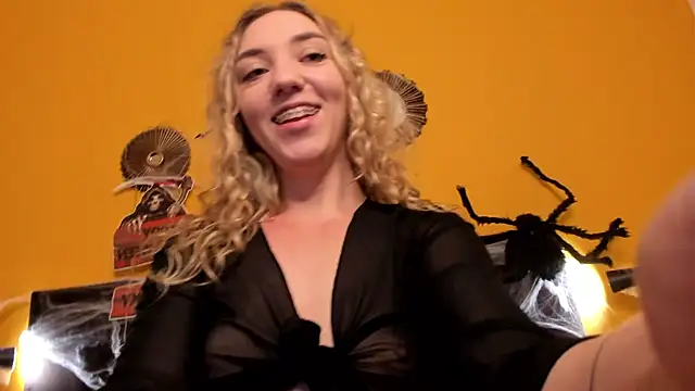 Jessie Curlyy online show from October 2025 01:37:02 AM