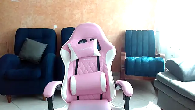 Snapshot of nanis_milf chatting on February 2026 02:46:02 PM nanis milf online show from February 2026 02:46:02 PM