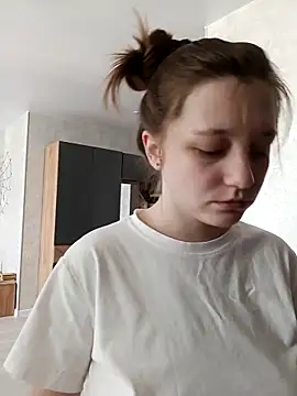 Snapshot of Bonechka chatting on November 2025 07:03:02 AM Bonechka online show from November 2025 07:03:02 AM