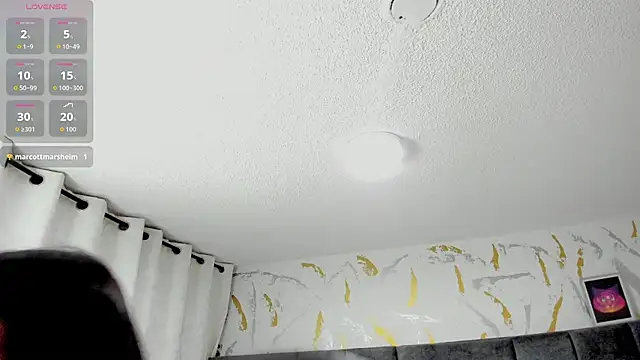 Cristal Velle online show from December 2025 12:37:01 PM