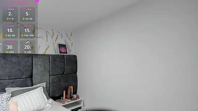 Cristal Velle online show from November 2025 12:26:01 PM