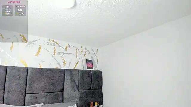 Cristal Velle online show from February 2026 01:29:01 PM