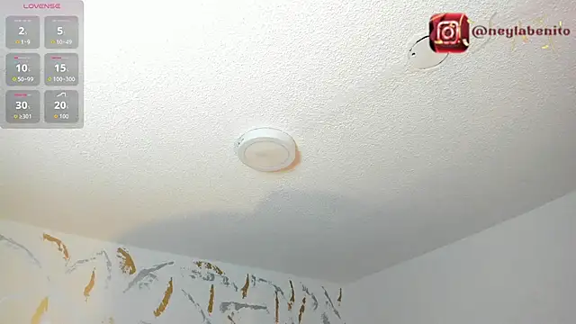 Cristal Velle online show from July 2026 01:10:02 PM