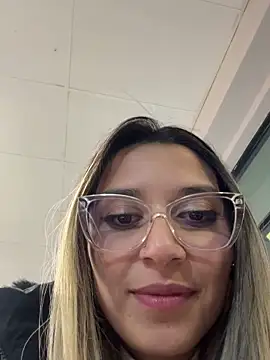 Snapshot of Isabella_Varella chatting on September 2025 01:27:02 AM Isabella Varella online show from September 2025 01:27:02 AM