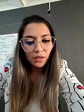 Snapshot of Isabella_Varella chatting on March 2025 05:08:02 PM Isabella Varella online show from March 2025 05:08:02 PM