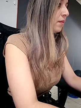 Snapshot of Isabella_Varella chatting on October 2025 01:02:01 PM Isabella Varella online show from October 2025 01:02:01 PM