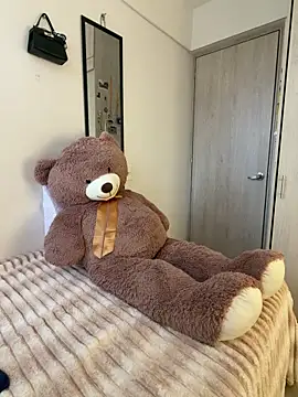 ZaraLuuv online show from March 2026 06:09:01 PM