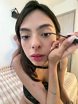 ZaraLuuv online show from February 2026 06:30:02 PM