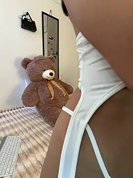 ZaraLuuv online show from February 2026 07:46:02 PM