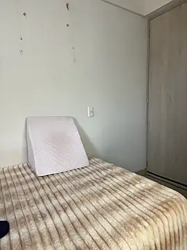 ZaraLuuv online show from January 2026 05:17:01 PM