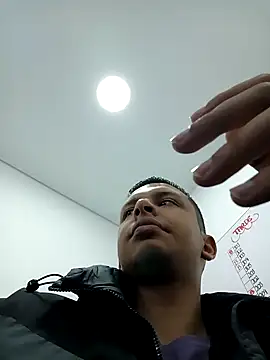 Snapshot of connor_steel2 chatting on March 2025 12:06:02 PM connor steel2 online show from March 2025 12:06:02 PM