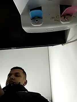 Snapshot of connor_steel2 chatting on March 2025 12:18:02 PM connor steel2 online show from March 2025 12:18:02 PM