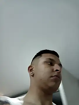 Snapshot of connor_steel2 chatting on March 2025 01:09:01 AM connor steel2 online show from March 2025 01:09:01 AM