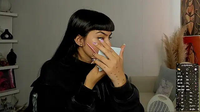 Snapshot of Saraa_Desiree chatting on September 2025 01:36:02 PM Saraa Desiree online show from September 2025 01:36:02 PM