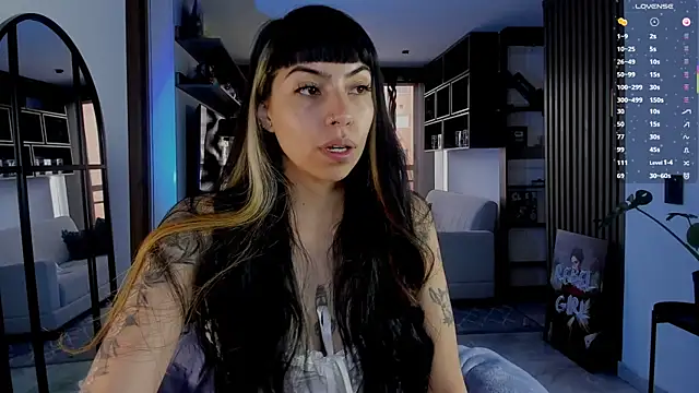 Saraa Desiree online show from March 2026 02:40:01 PM