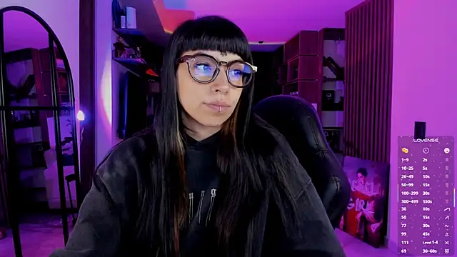 Saraa Desiree online show from February 2026 11:23:02 PM