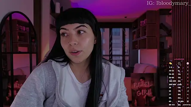 Saraa Desiree online show from June 2026 10:44:01 PM