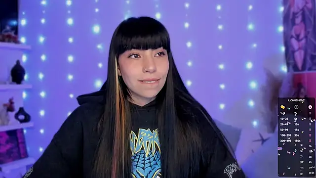 Saraa Desiree online show from November 2025 02:12:02 AM