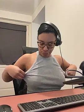 Melia Rayne online show from February 2026 10:48:01 AM