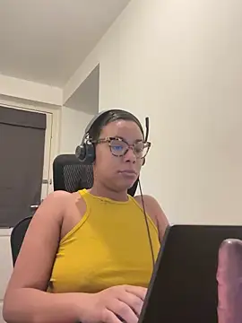 Melia Rayne online show from December 2025 10:52:01 AM