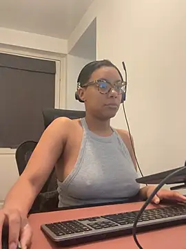 Melia Rayne online show from March 2026 10:42:01 AM