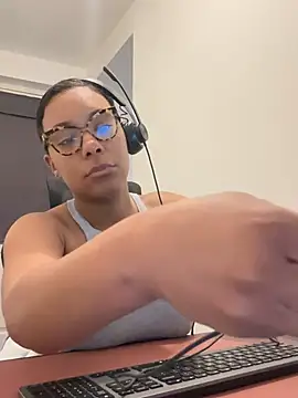 Melia Rayne online show from March 2026 10:38:01 AM