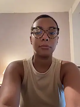 Snapshot of Melia_Rayne chatting on September 2025 06:37:01 AM Melia Rayne online show from September 2025 06:37:01 AM