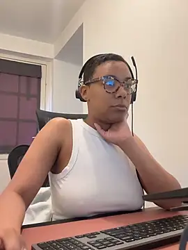 Melia Rayne online show from March 2026 09:33:02 AM