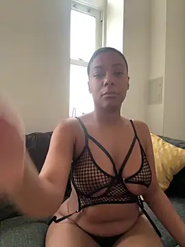 Snapshot of Melia_Rayne chatting on November 2025 10:37:02 AM Melia Rayne online show from November 2025 10:37:02 AM