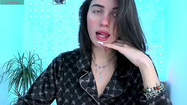 Snapshot of neferutt chatting on November 2025 02:39:02 PM neferutt online show from November 2025 02:39:02 PM