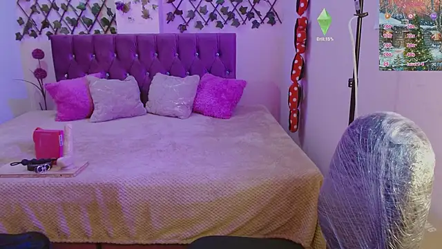 Snapshot of Anny__cute chatting on December 2025 08:35:02 PM Anny cute online show from December 2025 08:35:02 PM