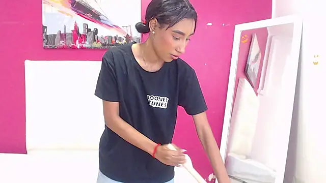 tiny sarah1 online show from March 2025 03:02:02 AM