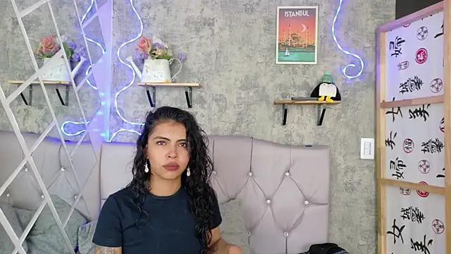 Devil AliceXo online show from April 2026 10:11:02 PM