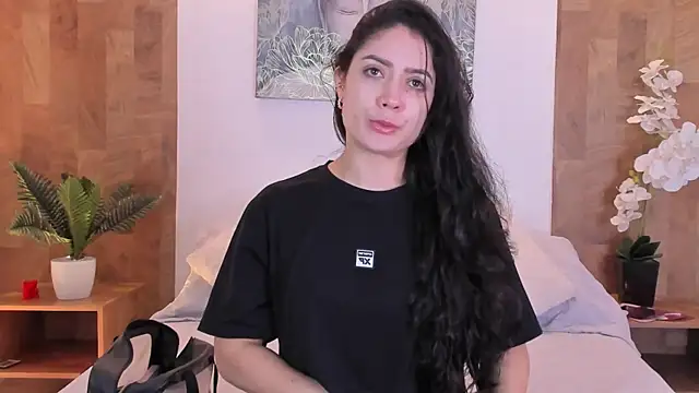 isabella winkler online show from March 2026 12:49:01 PM