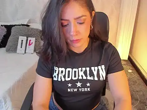 isabella winkler online show from March 2025 02:37:02 AM