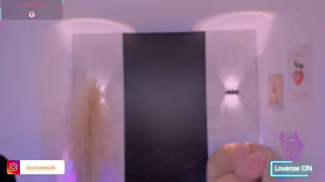 IvyJonesX online show from June 2026 02:45:02 PM