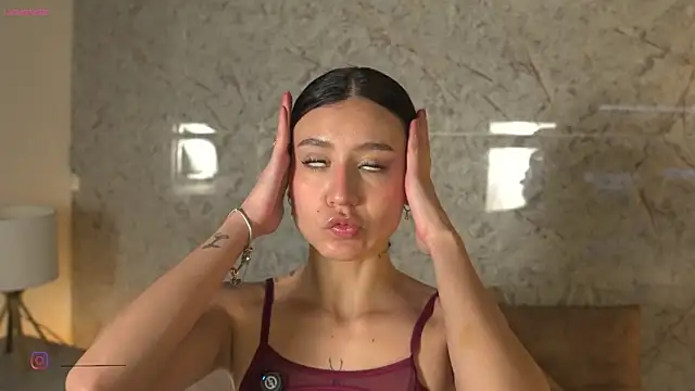 alison222  online show from February 2026 12:27:01 PM