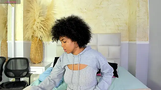 SarahLynn7 online show from February 2026 09:34:01 PM