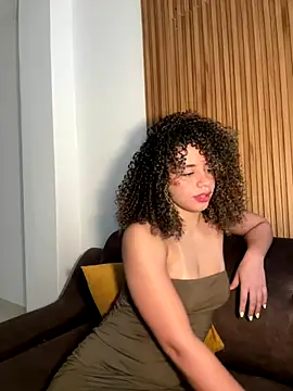 KittyTwerk 2 online show from October 2025 01:34:01 PM