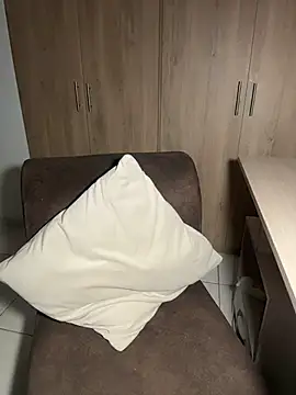 KittyTwerk 2 online show from April 2026 12:37:01 AM