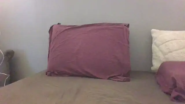 Valentinette online show from June 2026 12:28:01 PM