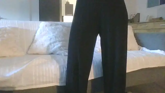 Valentinette online show from April 2026 05:25:02 AM