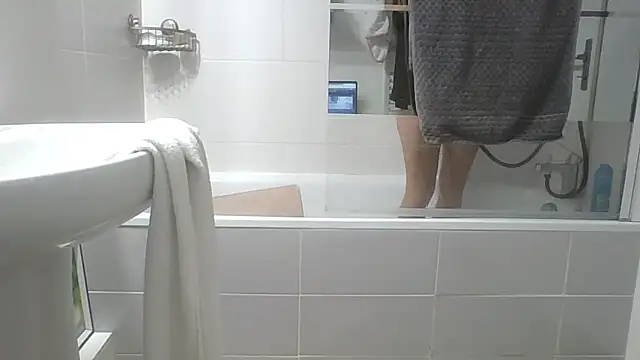 Valentinette online show from February 2026 06:21:02 AM